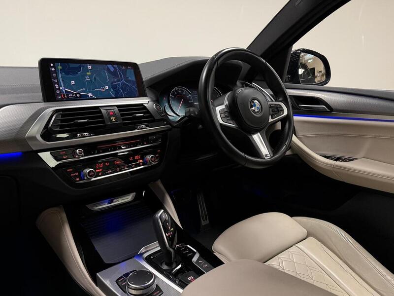 BMW X4 M40d - U400059374