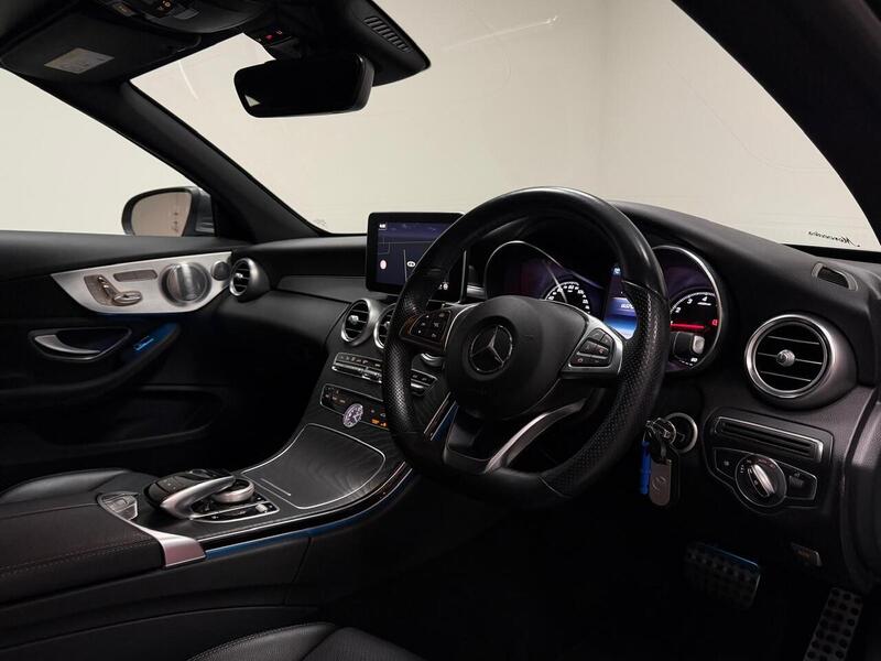 Mercedes-Benz C Class C300 AMG Line - U400059378