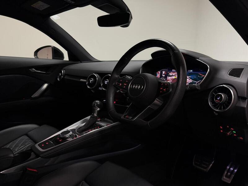 Audi TTS TFSI Black Edition - U400059380