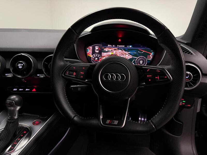 Audi TTS TFSI Black Edition - U400059380