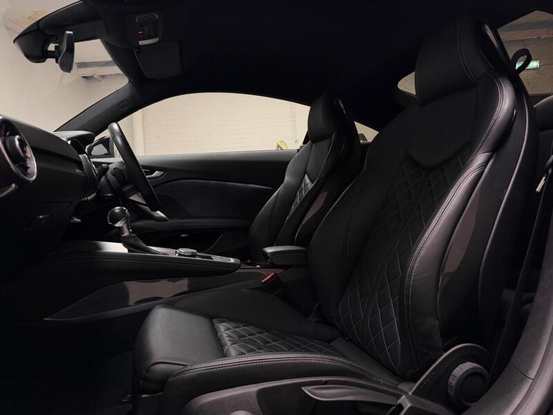 Audi TTS TFSI Black Edition - U400059380