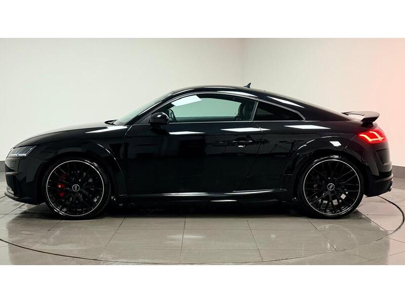 Audi TTS TFSI Black Edition - U400059380