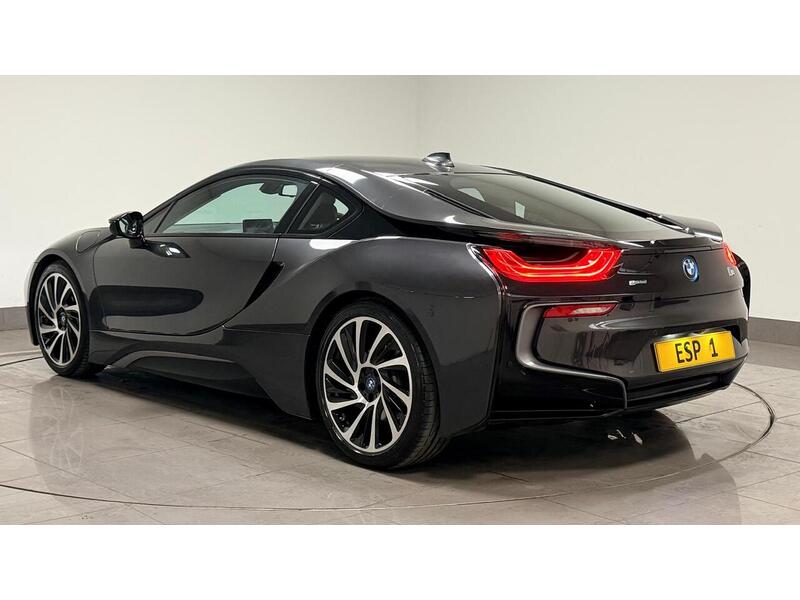 BMW i8  - U400059384