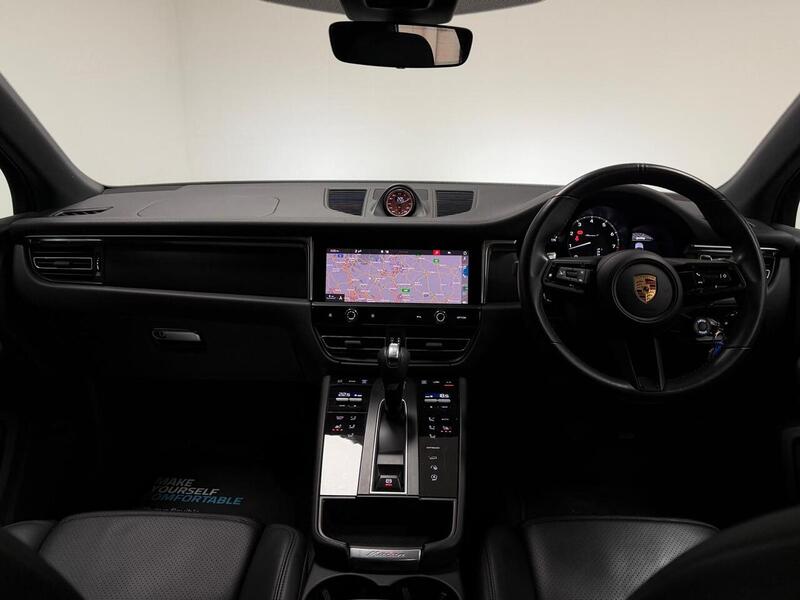 Porsche Macan T T - U400059399
