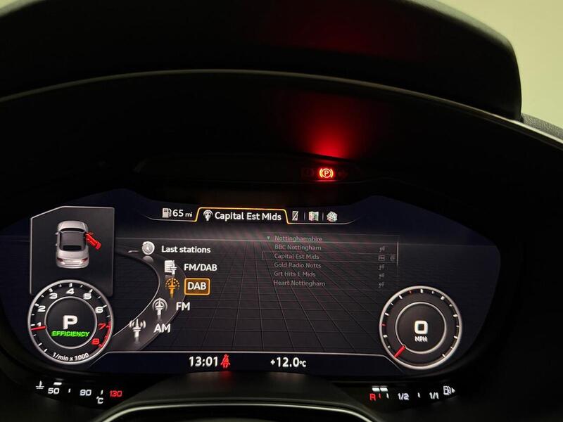 Audi TT TFSI Sport - U400059401