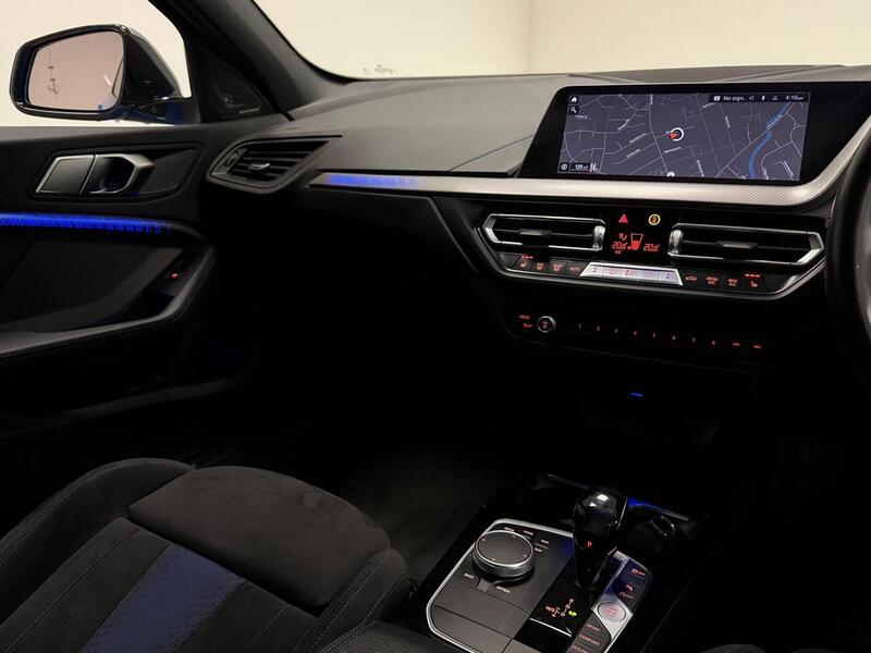 BMW 1 Series M135i - U400059402
