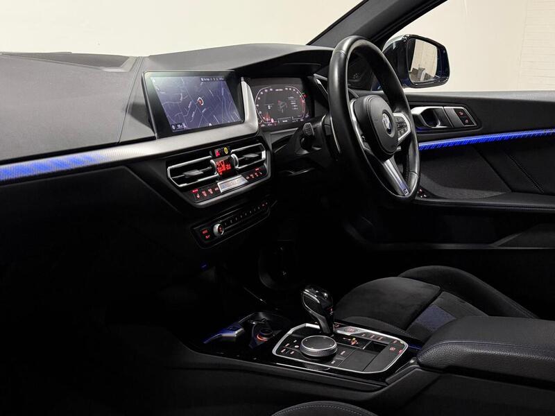 BMW 1 Series M135i - U400059402