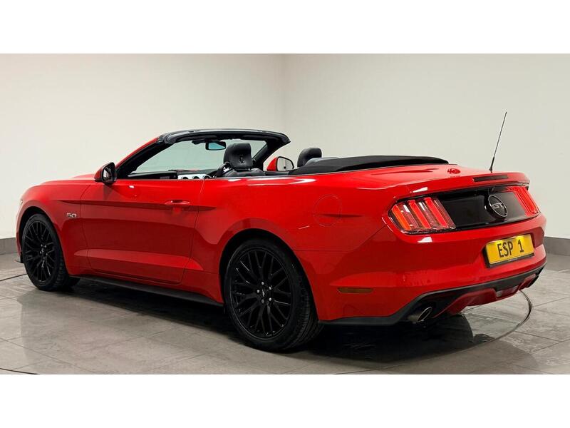 Ford Mustang V8 GT - U400059403