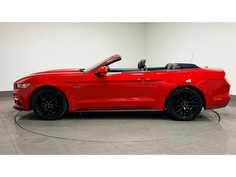 Ford Mustang V8 GT - U400059403