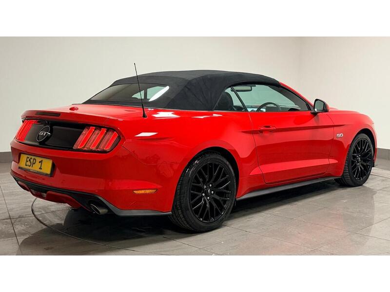 Ford Mustang V8 GT - U400059403