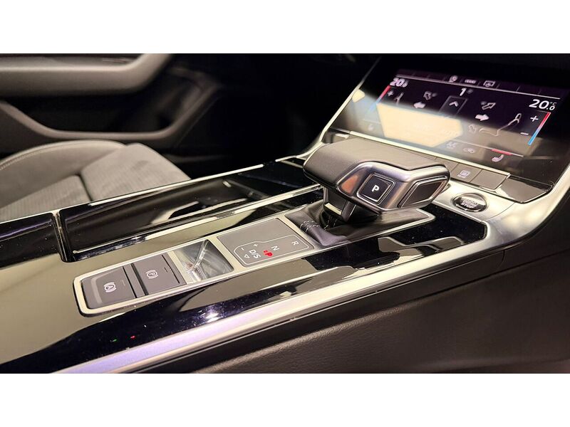 Audi A6 Avant TDI Black Edition - U400059405