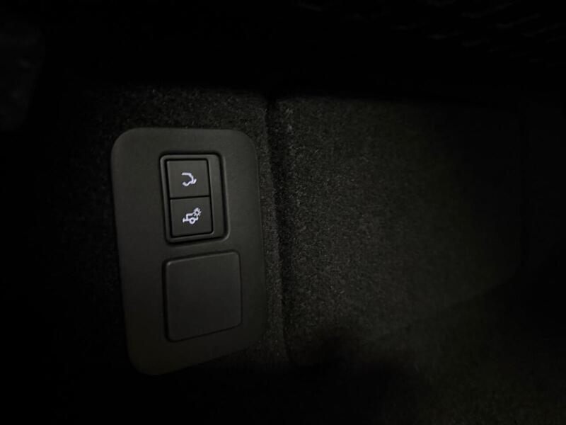 Land Rover Range Rover Evoque P300e R-Dynamic HSE - U400059409