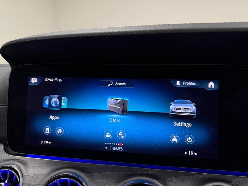 Mercedes-Benz E Class E220d AMG Line Night Edition - U400059411