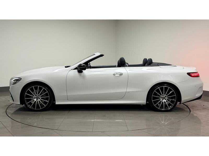 Mercedes-Benz E Class E220d AMG Line Night Edition - U400059411