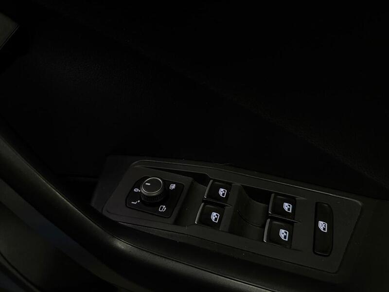 Volkswagen T-Roc TSI EVO R-Line - U400059412