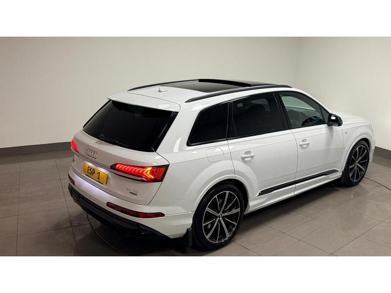 Audi Q7 TDI V6 Black Edition - U400059413