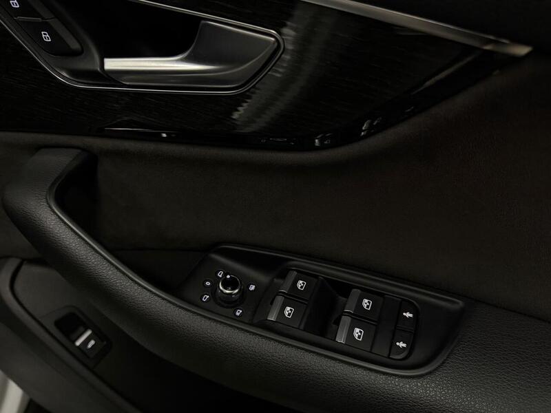 Audi Q7 TDI V6 Black Edition - U400059413