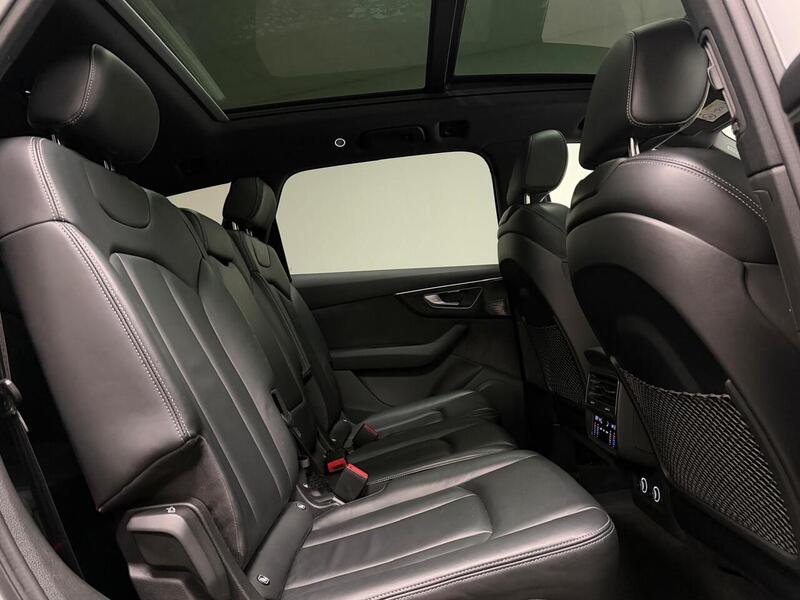 Audi Q7 TDI V6 Black Edition - U400059413