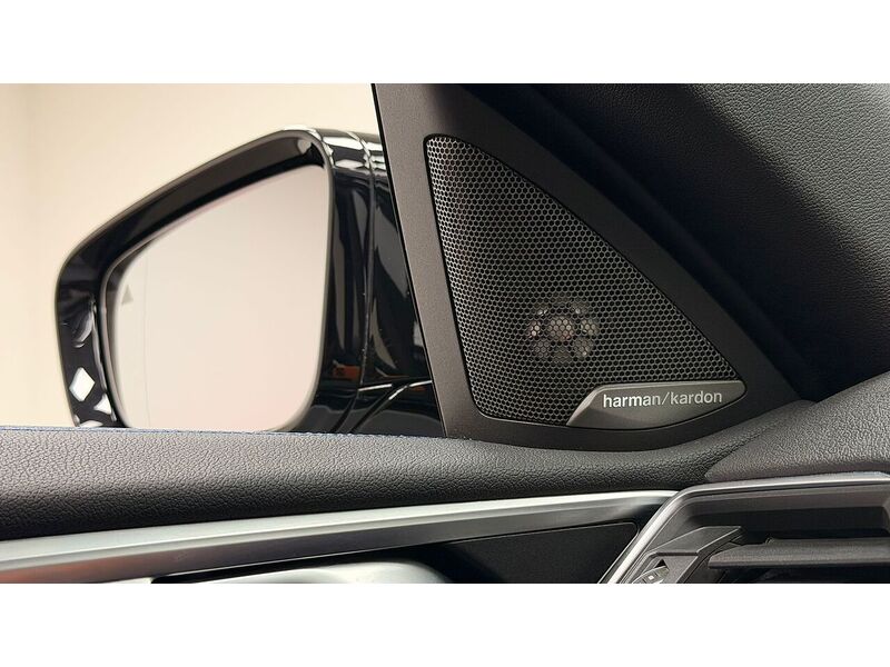 BMW 4 Series M440i MHT - U400059416