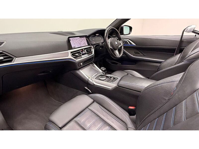 BMW 4 Series M440i MHT - U400059416