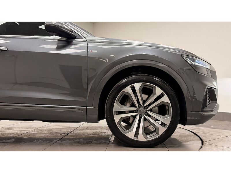 Audi Q8 TDI V6 S line - U400059423