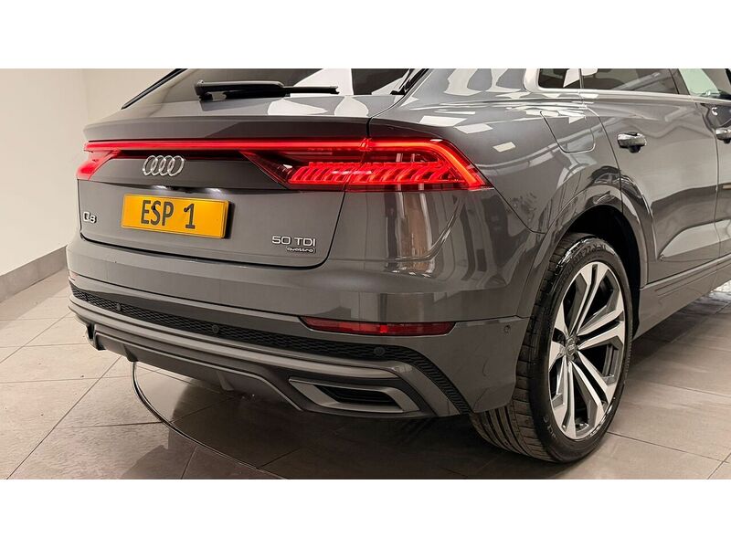 Audi Q8 TDI V6 S line - U400059423