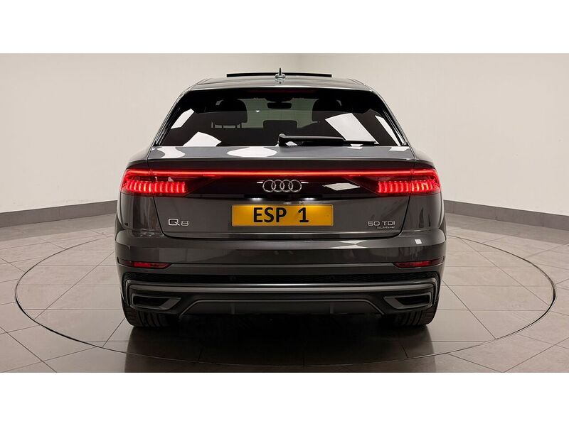 Audi Q8 TDI V6 S line - U400059423
