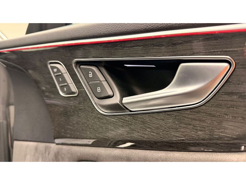 Audi Q8 TDI V6 S line - U400059423