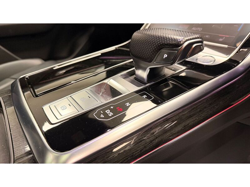 Audi Q8 TDI V6 S line - U400059423