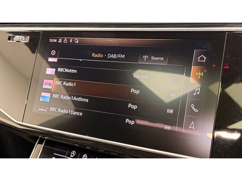 Audi Q8 TDI V6 S line - U400059423