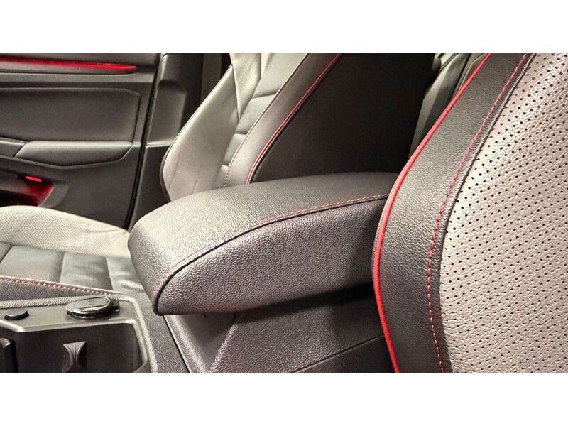 Volkswagen Golf TSI GTI - U400059432