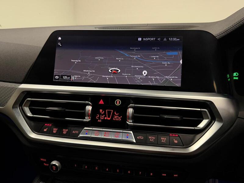 BMW 4 Series 420d MHT M Sport - U400059437