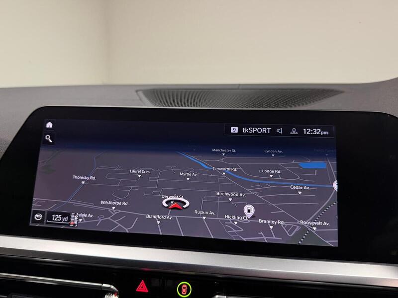 BMW 4 Series 420d MHT M Sport - U400059437