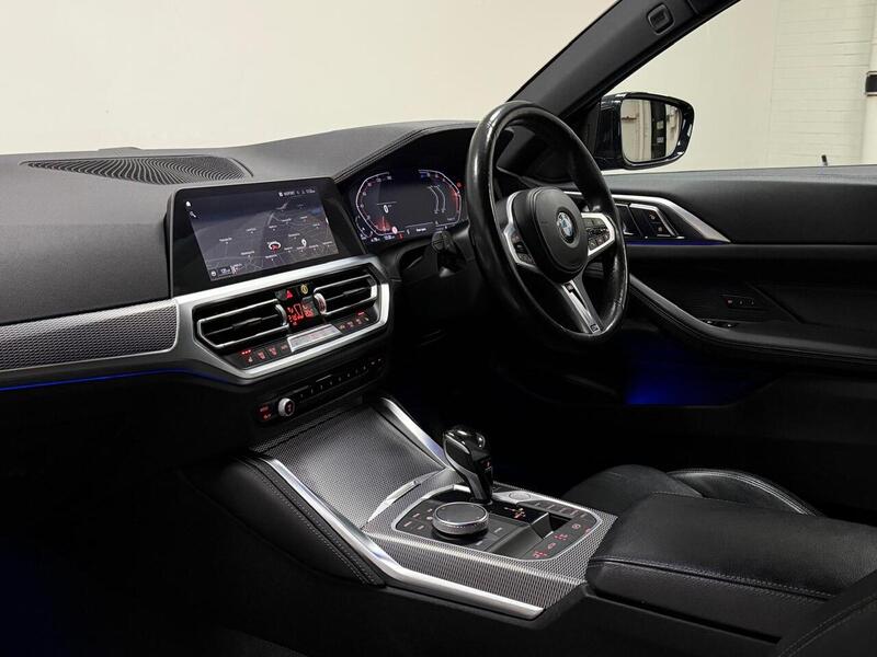 BMW 4 Series 420d MHT M Sport - U400059437