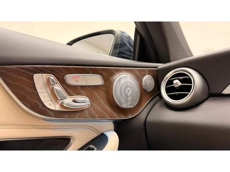 Mercedes-Benz C Class C300 AMG Line - U400059443