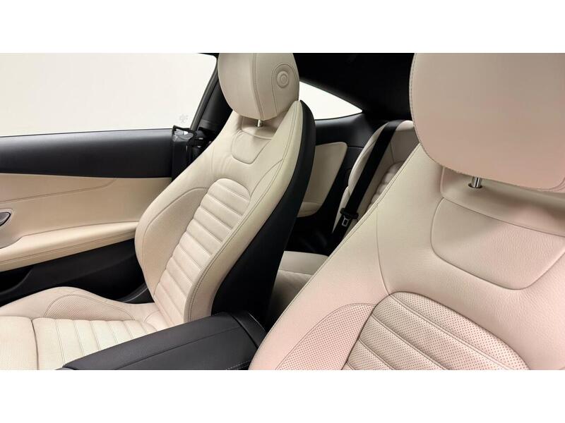 Mercedes-Benz C Class C300 AMG Line - U400059443