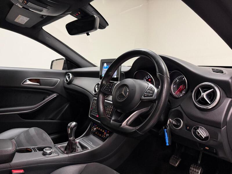 Mercedes-Benz CLA CLA200 CDI AMG Sport - U400059456