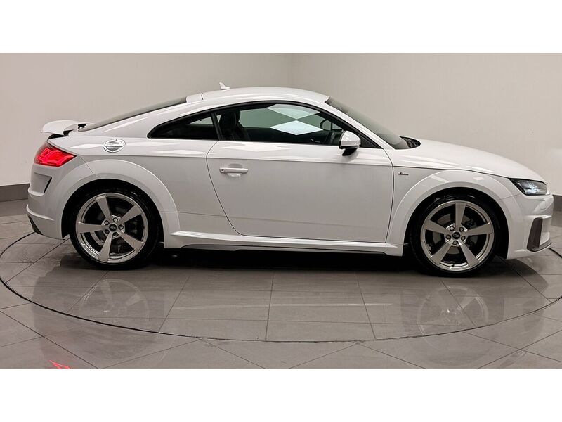 Audi TT TFSI S line - U400059461