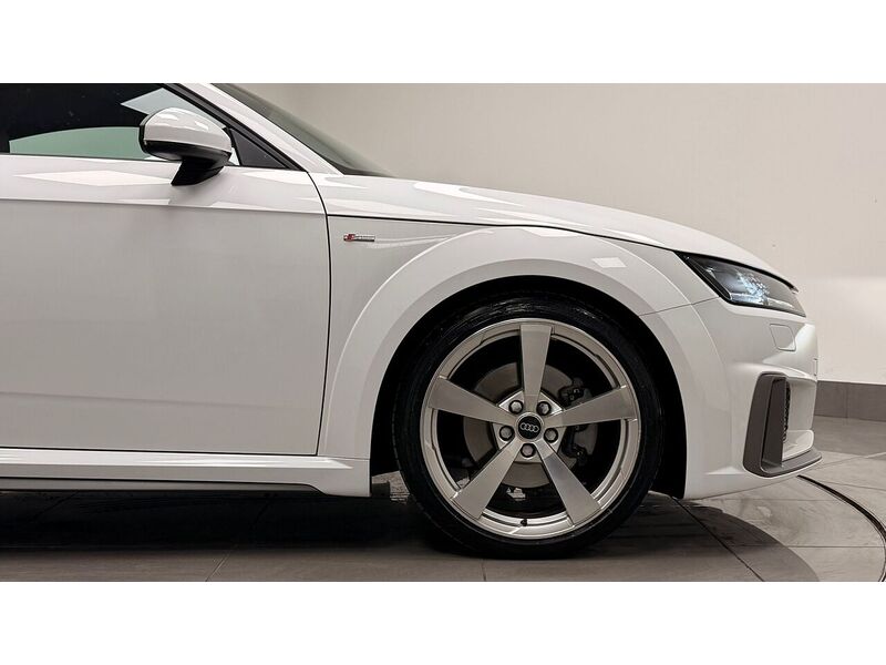 Audi TT TFSI S line - U400059461