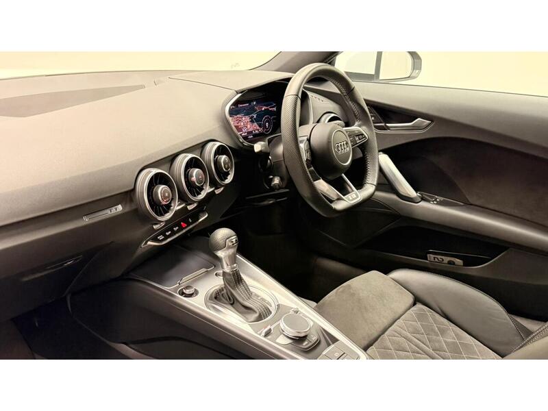 Audi TT TFSI S line - U400059461
