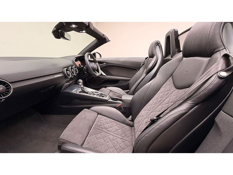 Audi TT TFSI Black Edition - U400059463