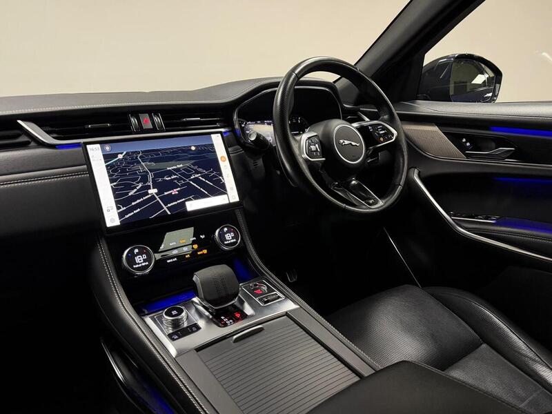 Jaguar F-PACE D200 MHEV R-Dynamic Black - U400059467