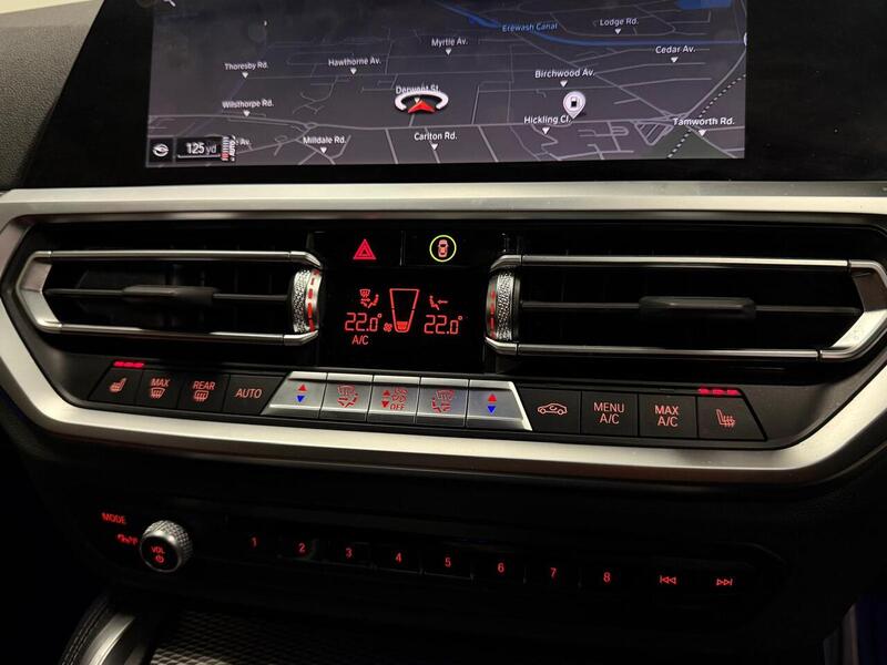 BMW 4 Series 420d MHT M Sport - U400059476