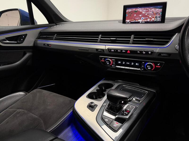 Audi Q7 TDI V6 S line - U400059477