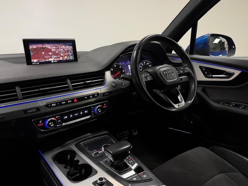 Audi Q7 TDI V6 S line - U400059477