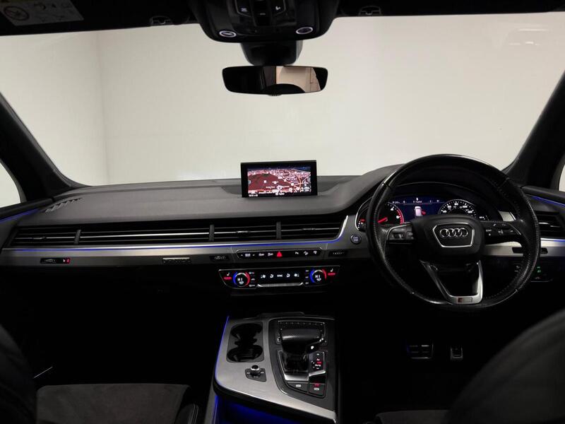 Audi Q7 TDI V6 S line - U400059477
