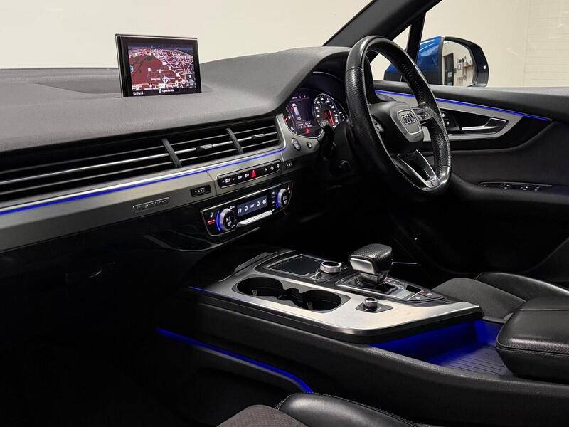 Audi Q7 TDI V6 S line - U400059477