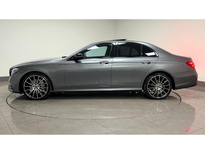 Mercedes-Benz E Class E220d AMG Line Night Edition - U400059482