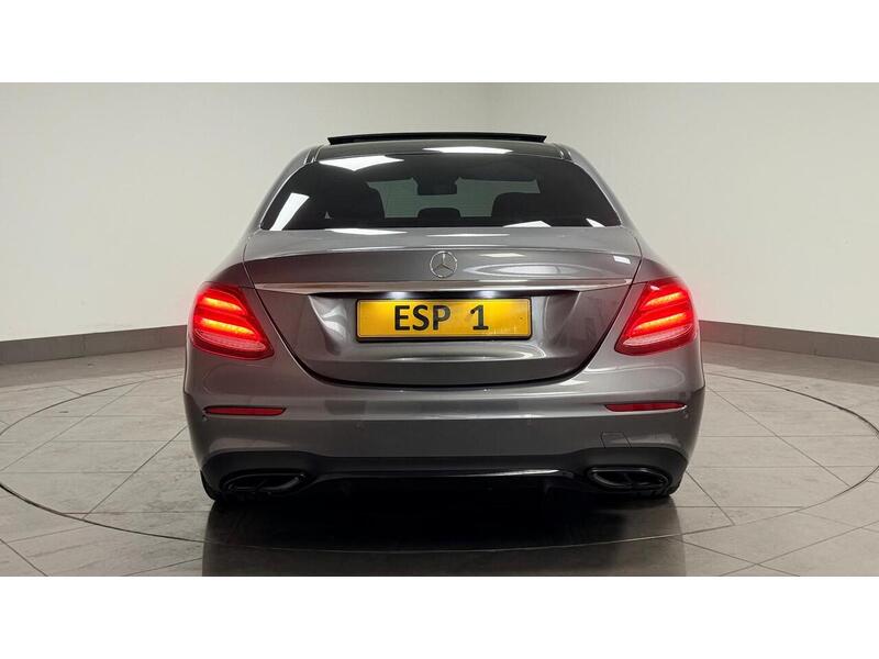 Mercedes-Benz E Class E220d AMG Line Night Edition - U400059482