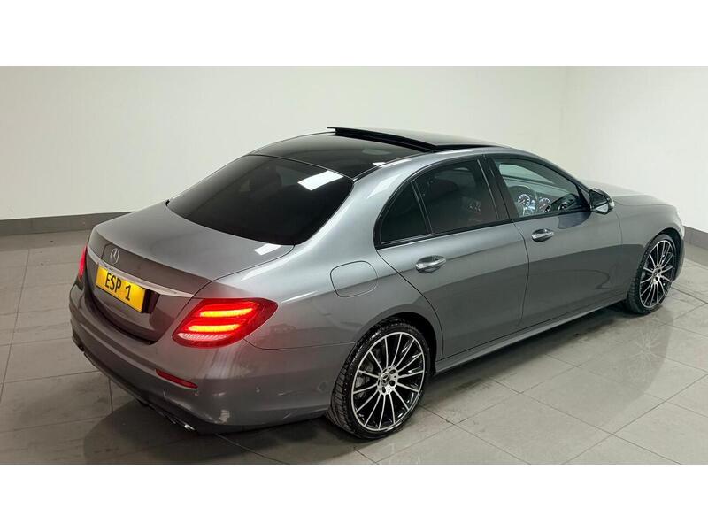 Mercedes-Benz E Class E220d AMG Line Night Edition - U400059482